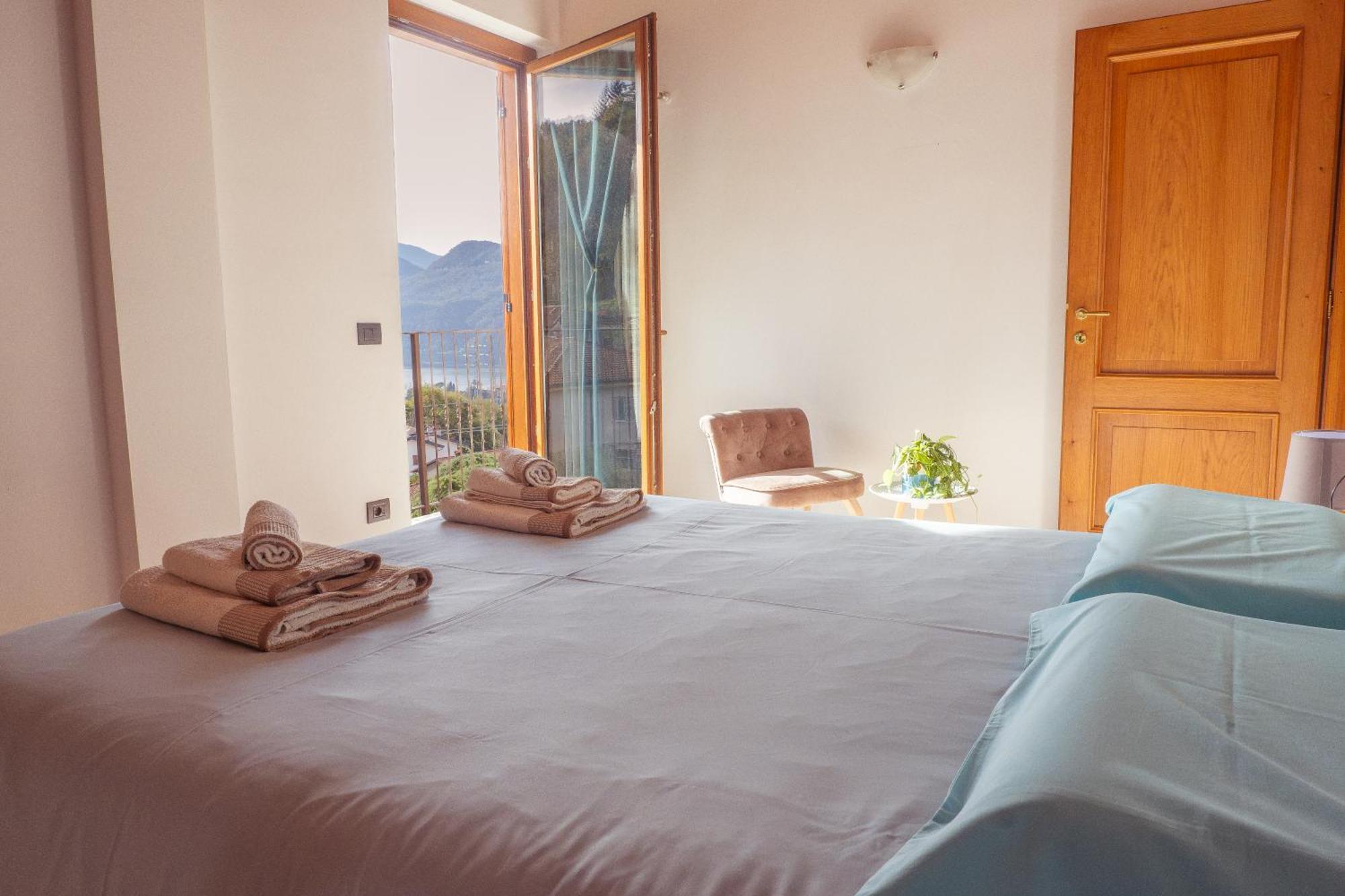 Larius Apartment - Como Lake View Mandello del Lario Ngoại thất bức ảnh
